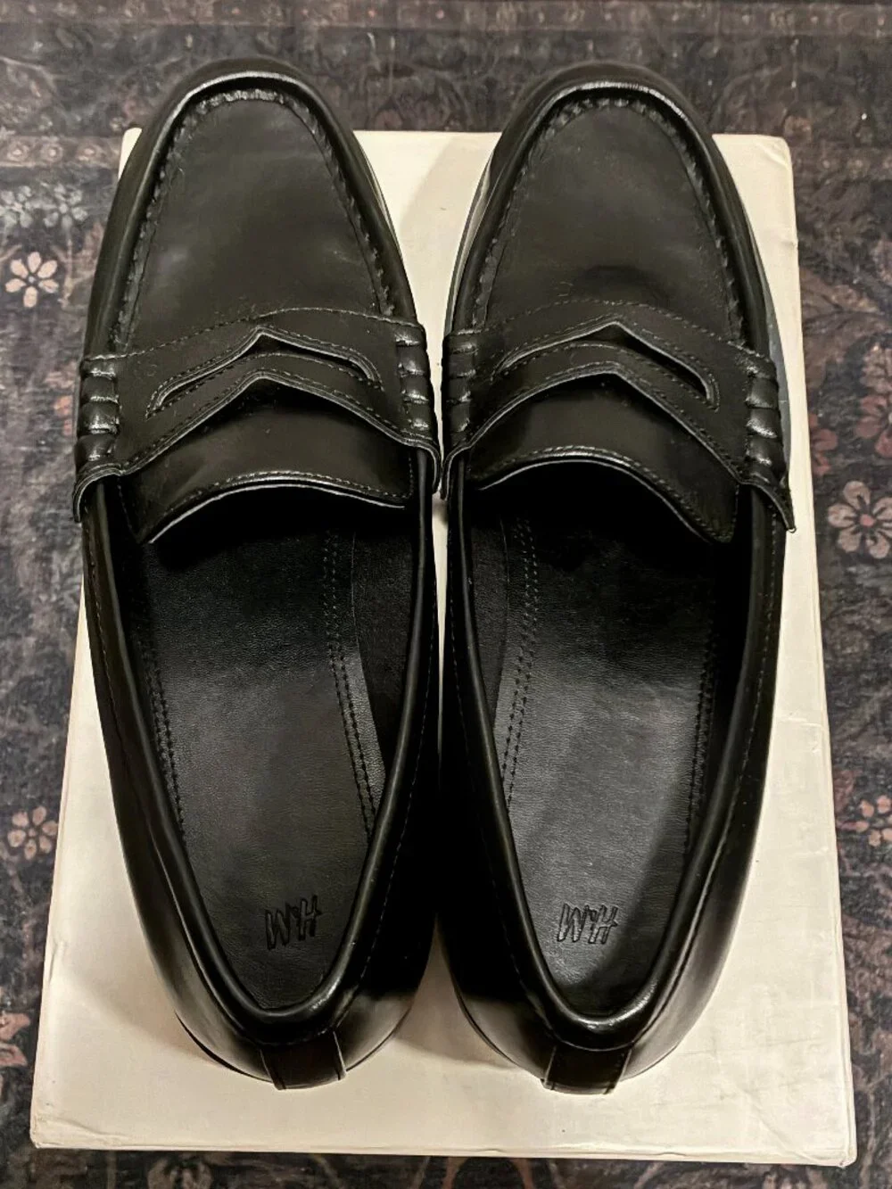 Black faux leather penny loafers - Womens Size US 9